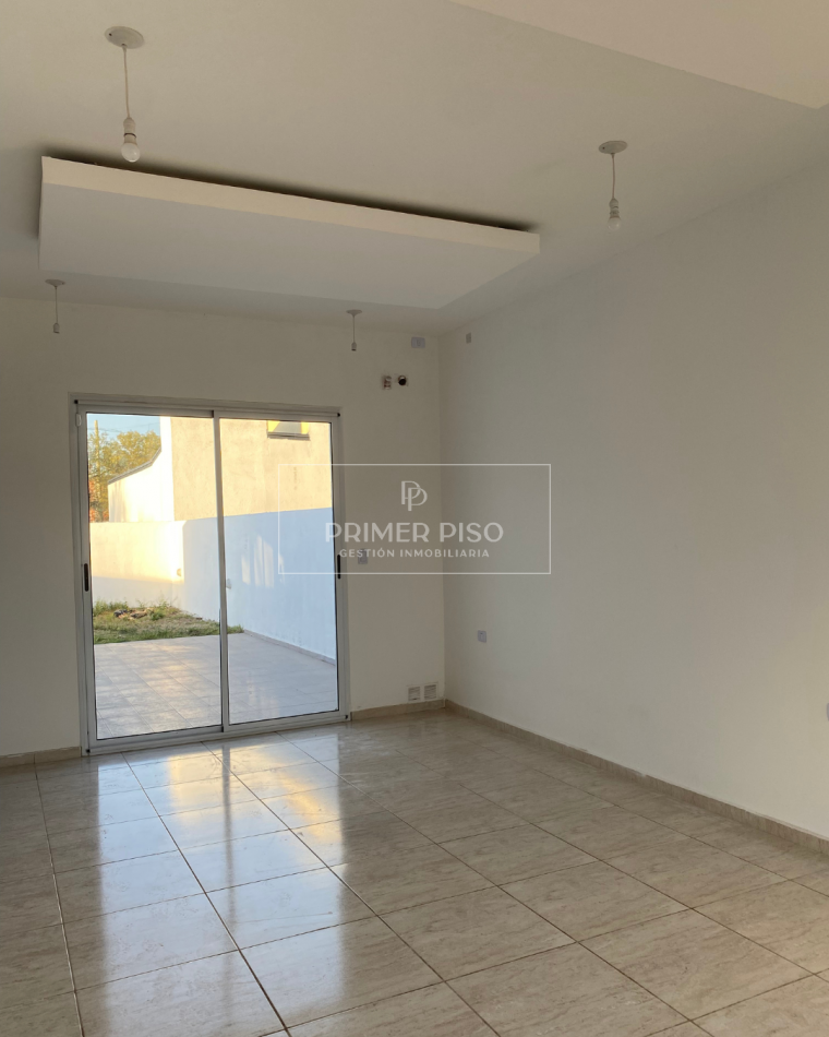 VENTA / CASA / BARRIO VILLA ALBERTINA, VILLA MARIA