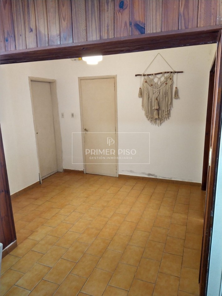 VENTA / CASA / BARRIO LAMADRID