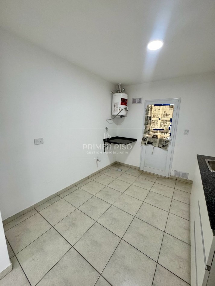 SE VENDE / CASA / BARRIO VILLA ALBERTINA