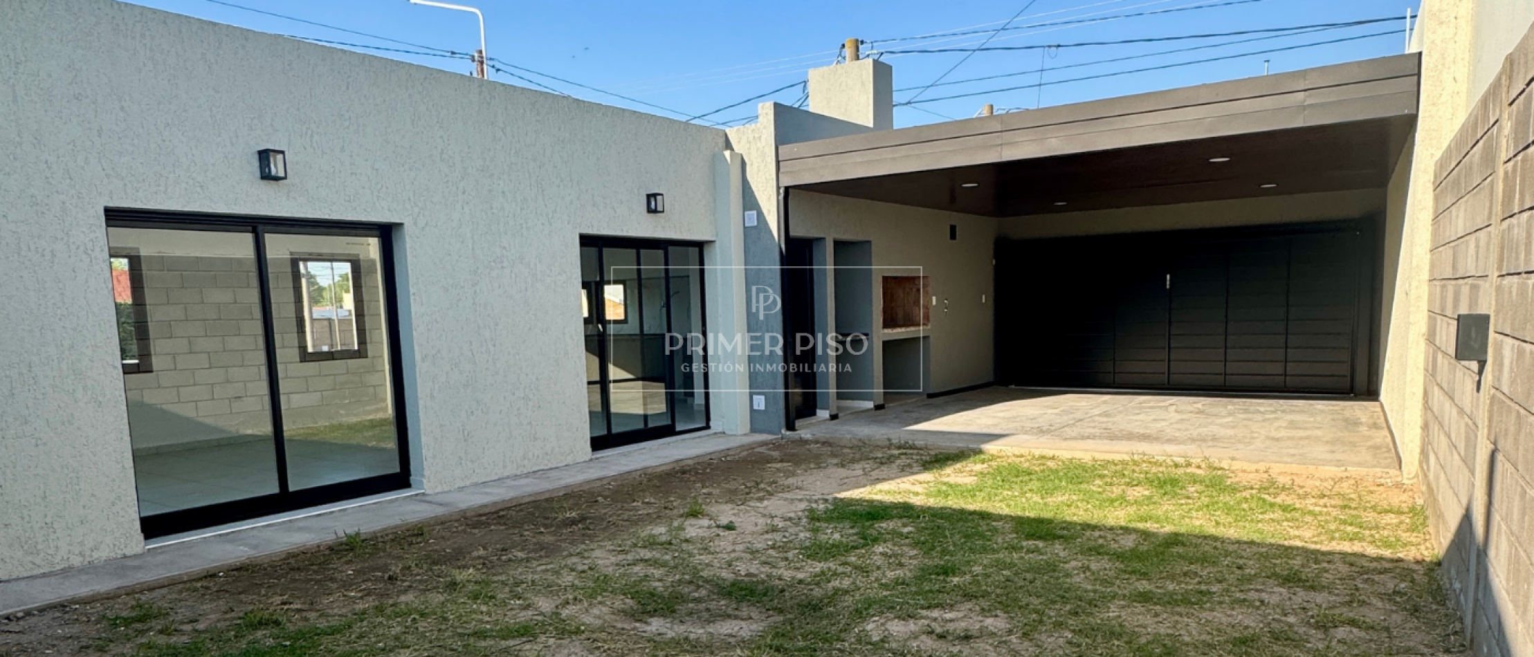 CASA A ESTRENAR EN BARRIO MIRAFLORES