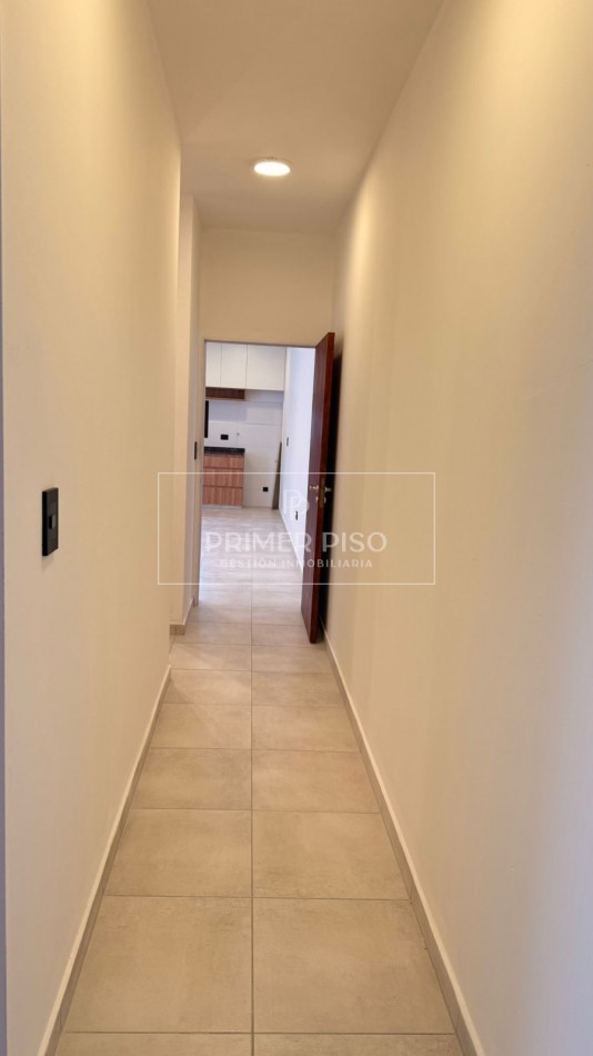 VENTA / CASA / BARRIO RAMON CARRILLO