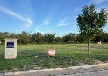 Lote sobre Avenida en venta | Barrio Natalina, Villa Nueva