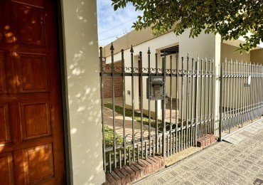 VENTA / CASA / BARRIO GENERAL PAZ - EX PARQUE