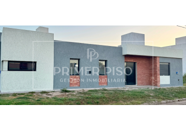 CASA A ESTRENAR EN BARRIO MIRAFLORES