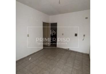 VENTA / DEPTO 1 DORMITORIO / CENTRO