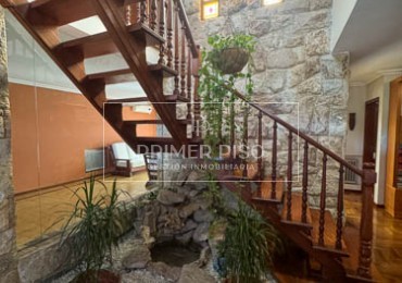 VENTA / HERMOSA CASA ZONA COSTANERA